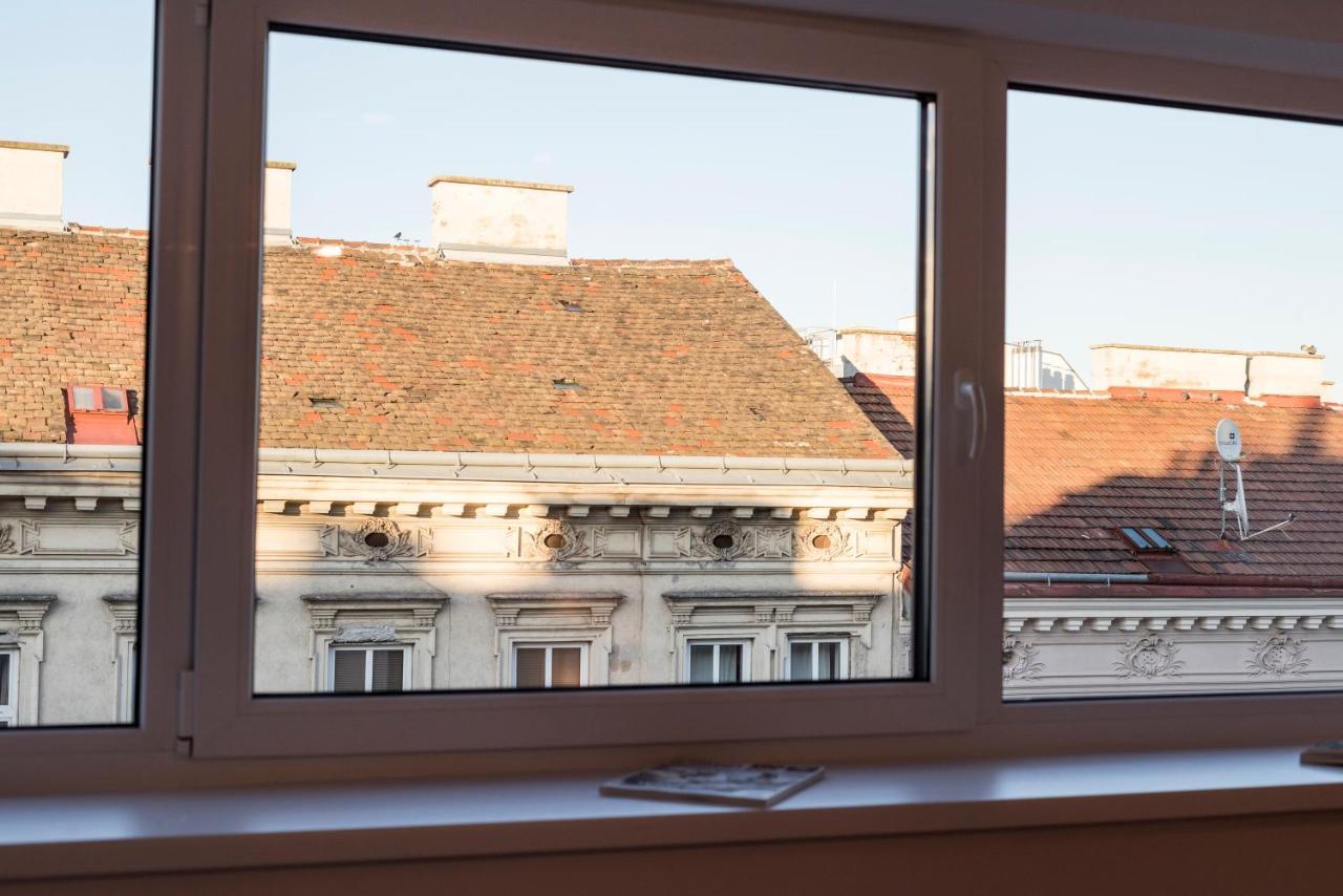 Red Monkey Vienna Apartment מראה חיצוני תמונה